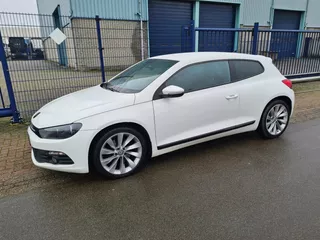 Volkswagen SCIROCCO 2.0 TSI Highline Plus DSG Aut. *CLIMA*NAVI*LEER*18 INCH