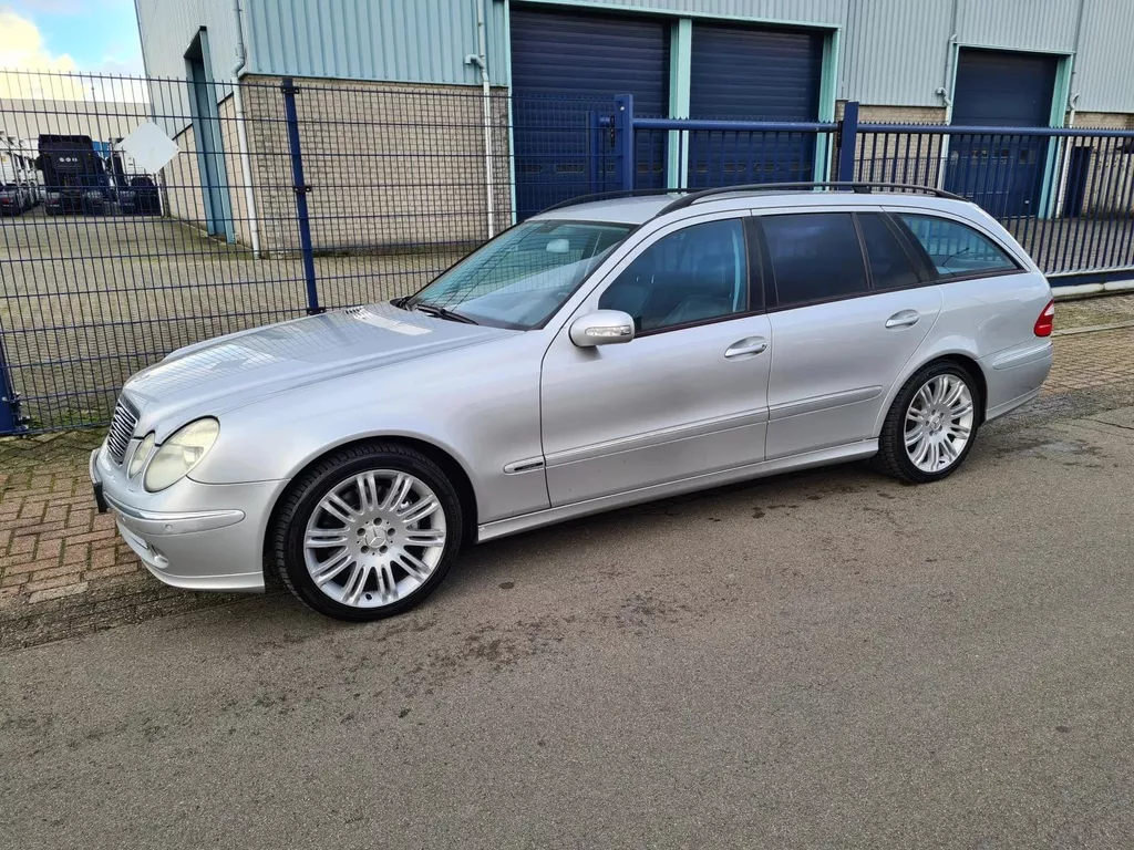 Mercedes-Benz E-klasse Combi 200 K. AUT. *234.971 KM*LEER*NAVI*18 INCH